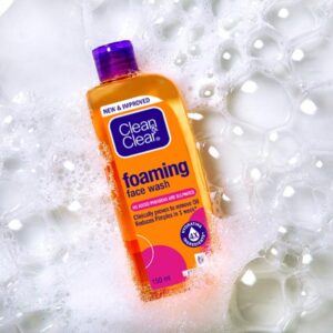 Clean & Clear® Foaming Face Wash- 240ml